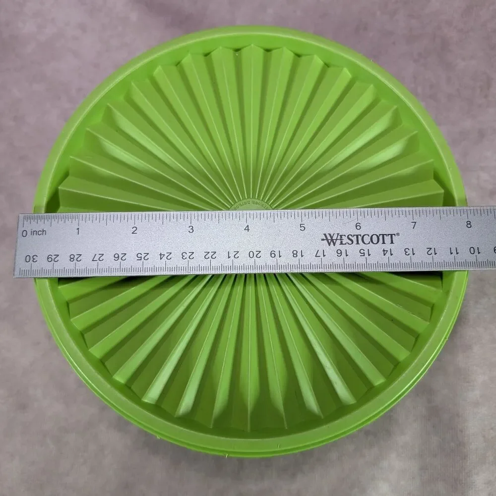 Vintage Tupperware Servalier Green Bowl 1204 White Scroll Graphic Starburst Lid